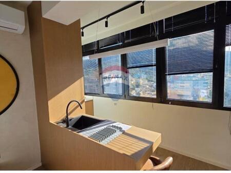 🌊 Garsoniere me Qira – Lungomare, Vlorë | Pamje nga Deti 🌊