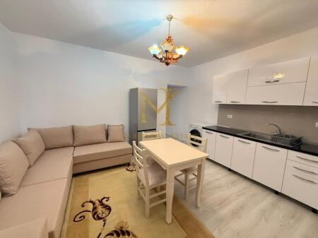 APARTAMENT 1+1 ME QERA , PLAZH HEKURUDHA !!