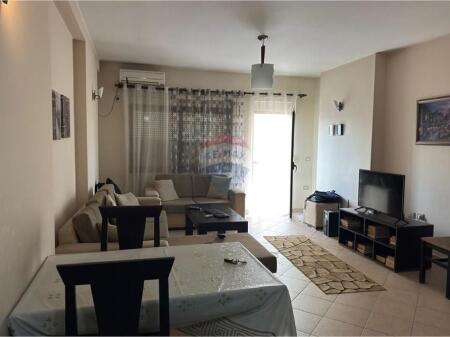 Apartament 1+1 per shitje tek Pazari i Ri