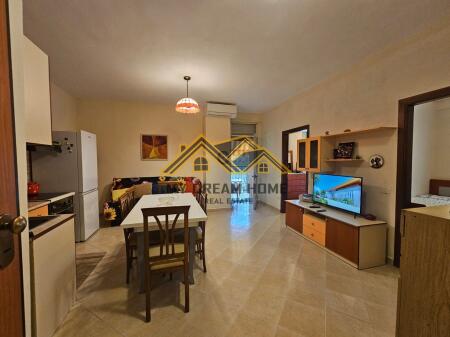 VENDESI APPARTAMENTO 2+1 SULLA SPIAGGIA DI GOLEM