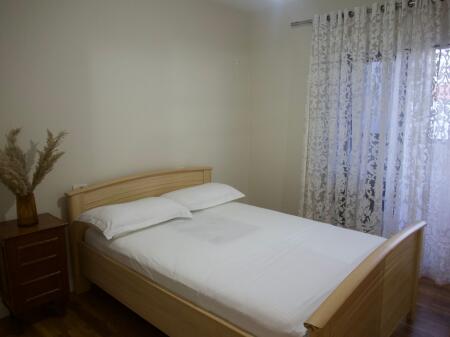 Jepet Me Qera Apartament 2+1+1 Ballkon