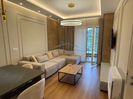 Shitet Apartamenti 2+1+2 tek Kodra e Diellit  ,Tiranë