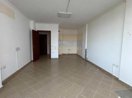 Apartament 2+1+2 me pamje deti per shitje 190,000 € Sip. Totale  104m2