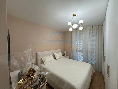 Shitet, Apartament 1+1+ Post Parkimi, Shkozë