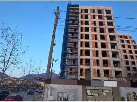 Apartament 2+1 në shitje në Blv. "Bajram Curri", prane Maternitetit te Ri, Tiranë 194,700 € Sip. Totale  100m2