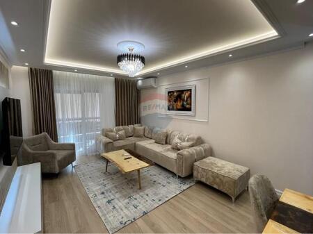 Qira/ Apartament 2+1+2+p. parkimi te L. i Thate