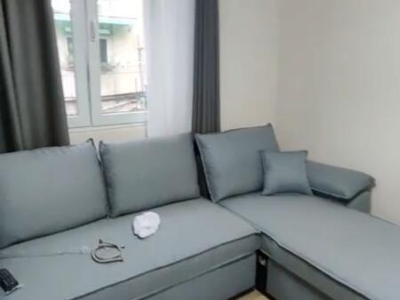 Jepet me qera apartament 1+1 te Rruga e Kavajes