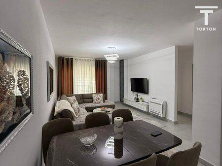 QIRA,APARTAMENT 3+1+2, RRUGA 5 MAJ, TIRANE