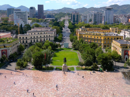 DYQAN ME QERA 189 M2 SHESHI SKENDERBEJ 5700 EURO