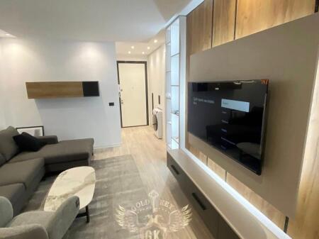 ME QIRA 1+1 + BALLKON + PARKING POST MOBILIM I PLOTË