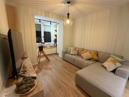 Apartament Me Qera 1+1 Ne Myslym Shyr (ID B211410) Tirane