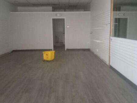 SHOP FOR SALE 64 M2 MYSLYM SHYRI 670,000,000 LEKE