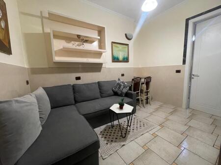 🏠 JEPET APARTAMENT ME QERA – RRUGA 5 MAJI