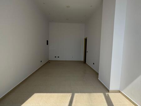 Business premises for rent in Astir (not on the main road)!
