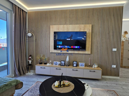 JEPET ME APARTAMENT ME QERA 2+1+BALLKONE "GOLDEN PARK 3, AFËR SPITALIT AMERIKAN 3 " 650 EURO