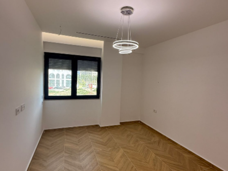 🏢 Business Premises for Rent – Oasis, Astir