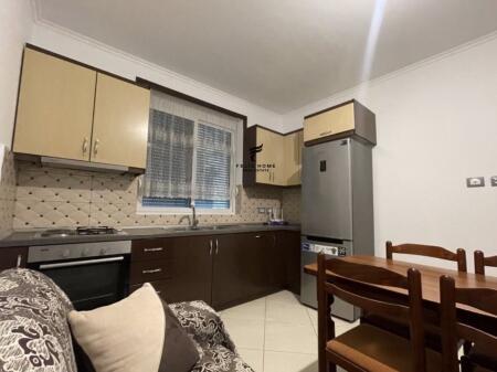 APARTAMENT ME QERA 2+1 VASIL SHANTO 60.000 LEKE