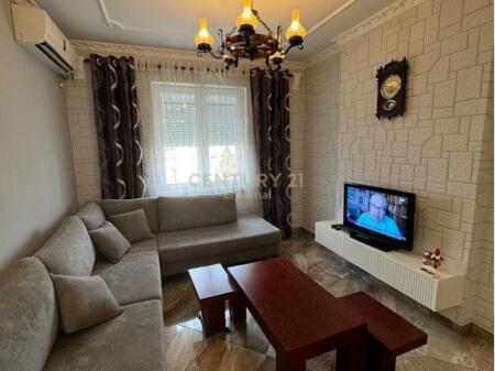 Apartament me qira 2+1+2 Bllok