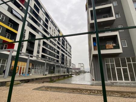 Univers city , ambjent biznesi per qera