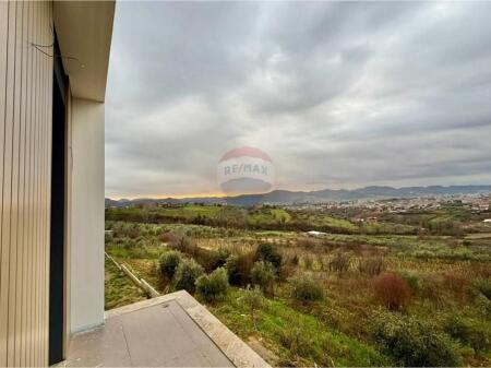 Apartament 1+1 për Shitje – Farkë