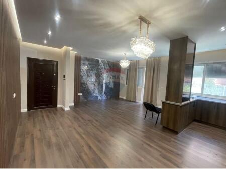 Apartament 2+1+2 per shitje tek Kopshti Botanik!