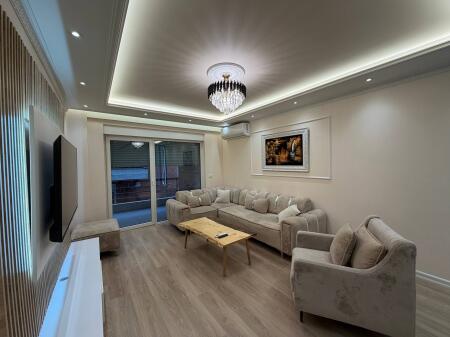 Apartament 2+1+2 Parking tek Colombo tek Liqeni i Thate