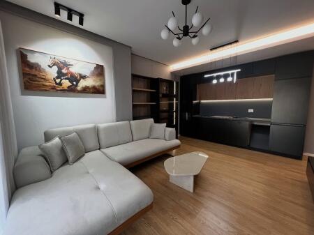 APARTAMENT 2+1 PER QIRA TEK SELVIA!
