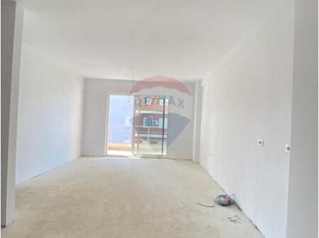 SHITET, APARTAMENT 2+1, FRESKU, TIRANE !