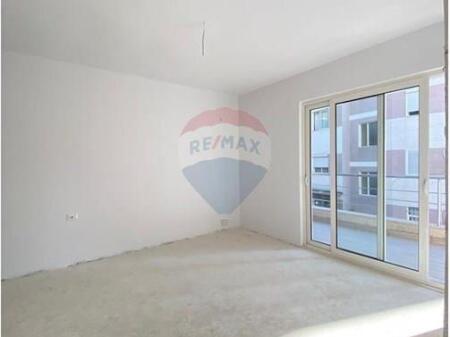 IN VENDITA, APPARTAMENTO 1+1, FRESKU, TIRANA !