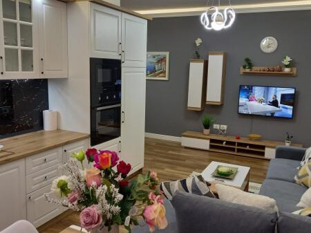 SUPER APARTAMENT 1+1 TE RR MARGARITA TUTULANI