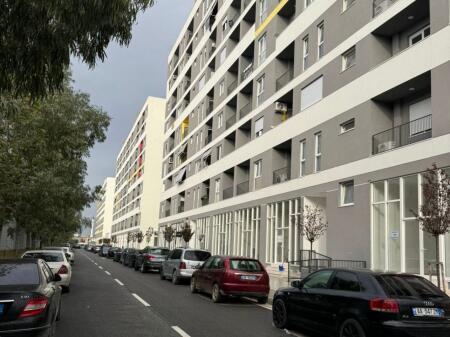 2+1 for rent Univers City Empty