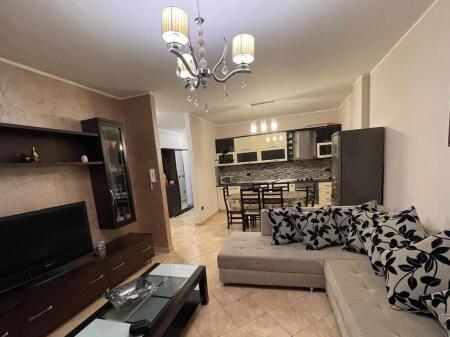 APARTAMENT ME QERA 2+1 XHAMLLIKU 70.000 LEKE