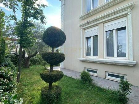 Jepet Vile me Qira - Kompleksi White House TEG