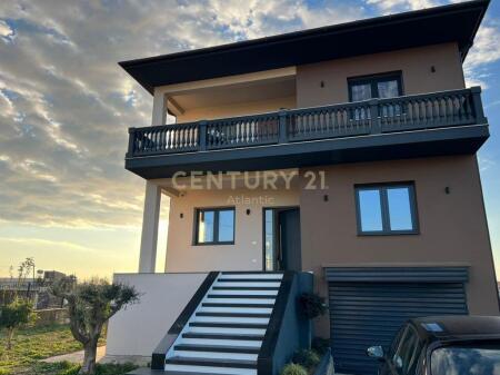 UNIQUE 3-STOREY VILLA FOR SALE IN 4 RRUGET, SHIJAK DURRES