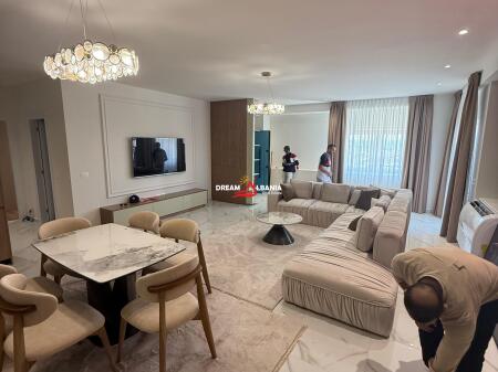 Super Apartament Luksoz me qera 2+1+2wc + Parkim ne residencen Lakeland, Tirane (ID 4231482)