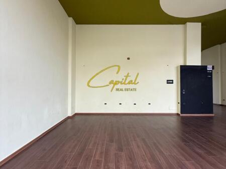 SHOP FOR RENT 75 M2 STUDENT CITY 800 EURO