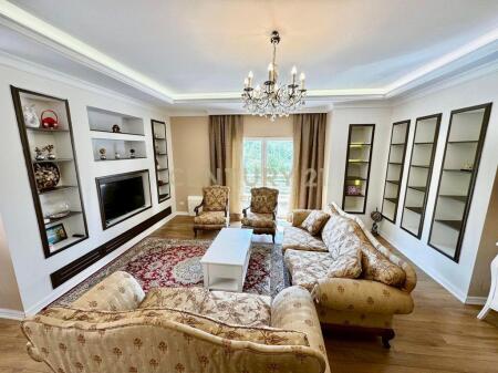 QIRA, SUPER APARTAMENT 2+1+2 me POST PARKIMI & PAMJE!