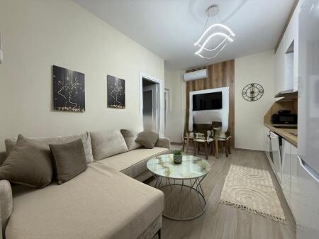 Apartament 2+1 Me Qira te Xhamlliku, Tiranë 600 € /Muaj