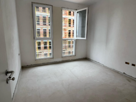 🏡 Shitet Apartament – Univers City