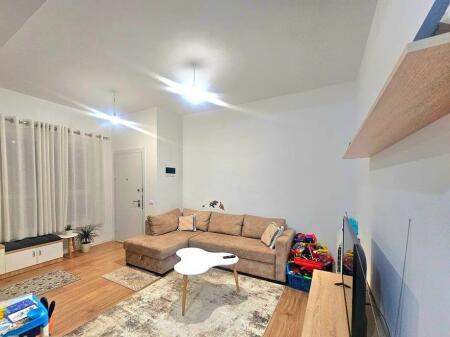 APARTAMENT 1+1 PER QIRA NE ALI DEM