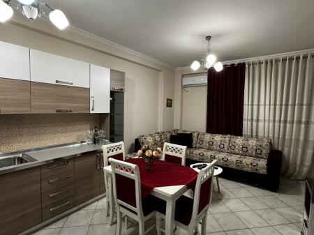 🏢Yzberisht,prane Big Market jepet me qera apartament 1+1,i mobiluar 50,000Leke