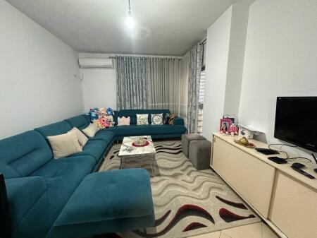 Apartament 1+1 Në Shitje në Kamez Qender, Tiranë 85,000 €