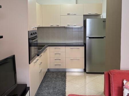 📍 Jepet me qira apartament 1+1 – Rruga “Muhamet Deliu”!!!