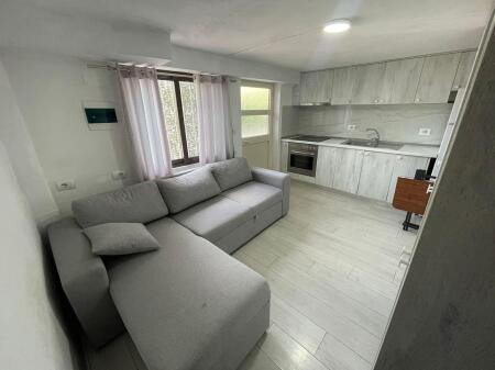 Apartament me qera