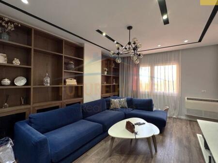 Qera, Apartament 3+1+2 +Post Parkimi, Qendër