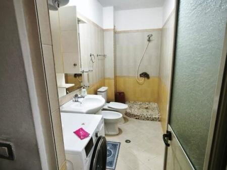 Apartament 2+1 (i konvertuar) Për Shitje në Fresku