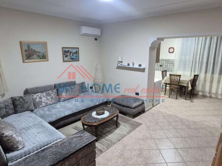 Apartament 1+1 me qera tek Pazari i Ri