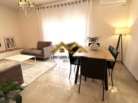 VENDESI SUPER APPARTAMENTO 3+1+2 VICINO AL EX DISTRETTO DI DURRES !!!