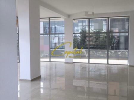 AMBIENT BIZNESI ME QIRA 120 M2 ASTIR 100.000 LEKE