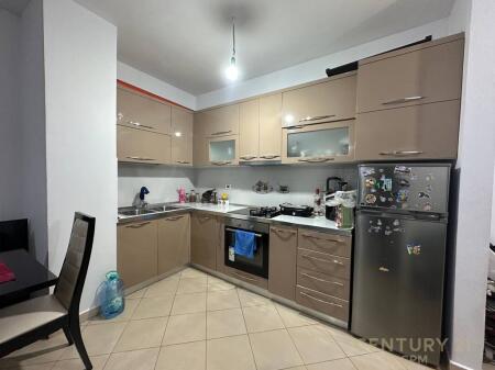 Apartament 1+1 Në Shitje në Kamez Qender, Tiranë